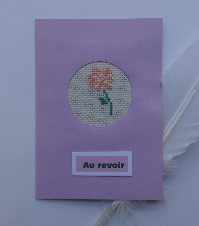 Une fleur brodée pour un au revoir