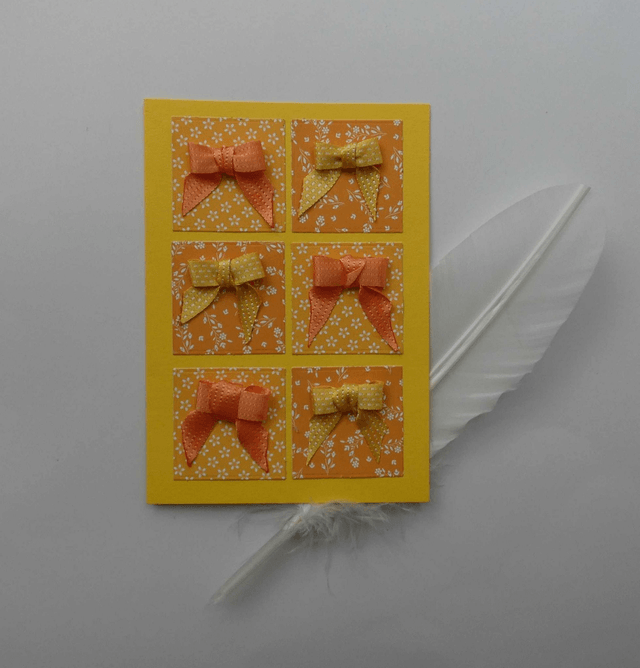 Farandole de nœuds jaune