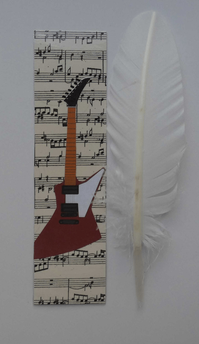 La jolie guitare du marque-page