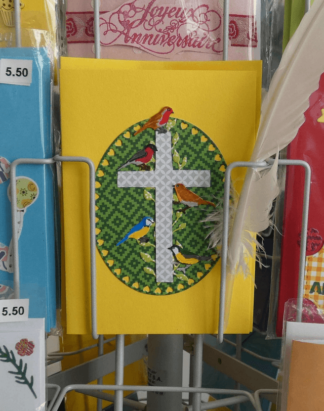 Carte artisanale aux oiseaux pour une confirmation
