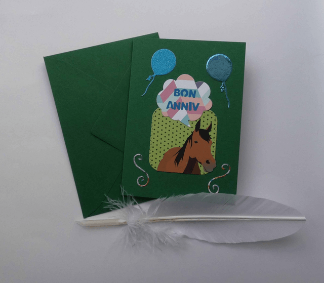 Joyeux anniversaire avec un cheval