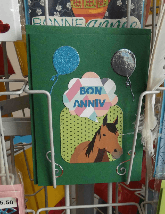 Joyeux anniversaire avec un cheval